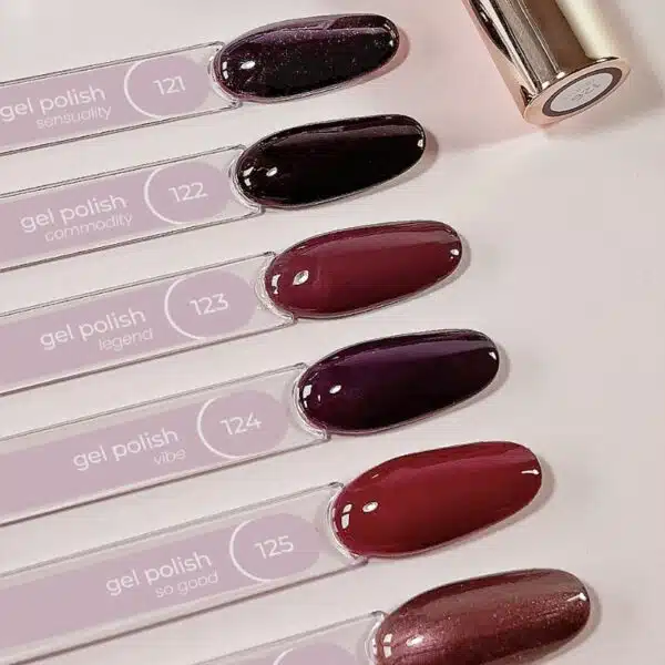 Purple Professional gel polish 121 Sensuality, 122 Commodity, 123 Legend, 124 Vibe, 125 So Good en 126 Iconic op swatches